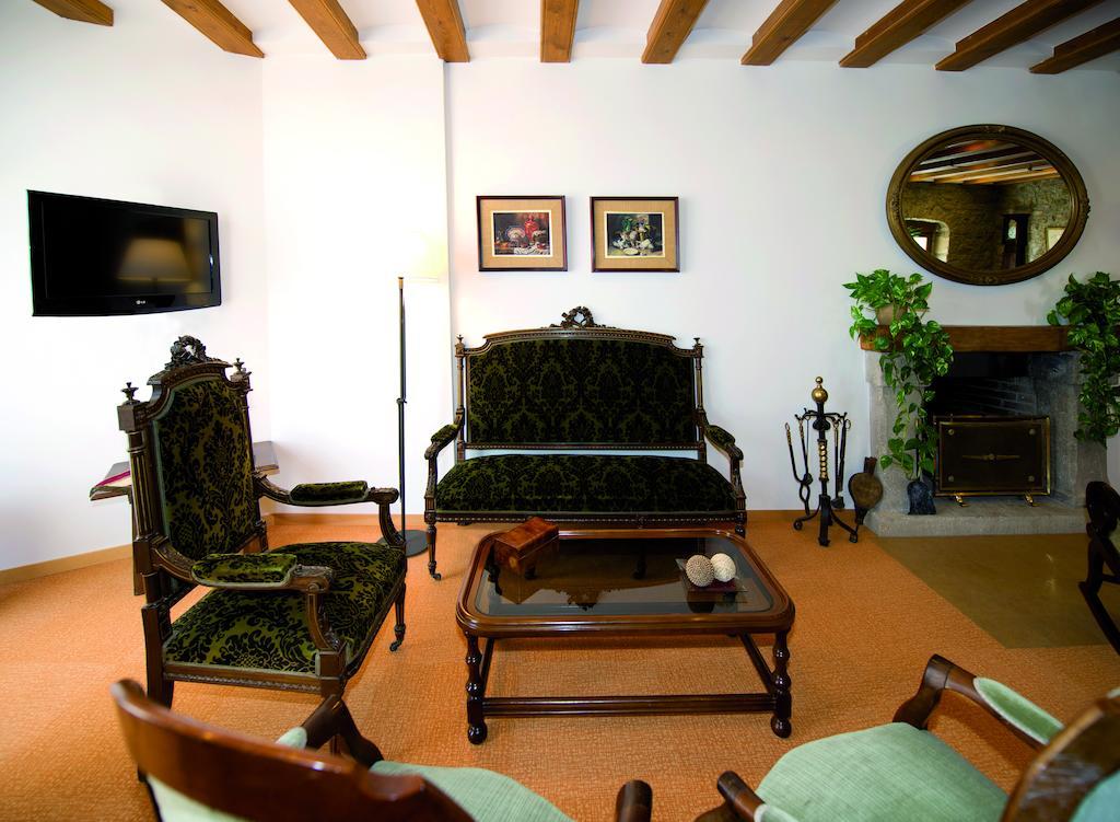Hostal Palouet De Segarra Exterior photo